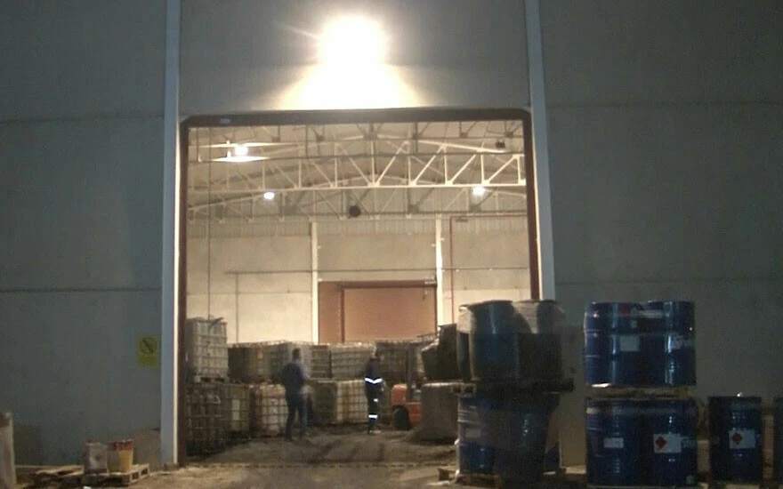 Atık yağları toplayarak akaryakıta çevirdiler! İzmir'de 1 milyon litrelik dev kaçak akaryakıt operasyonu