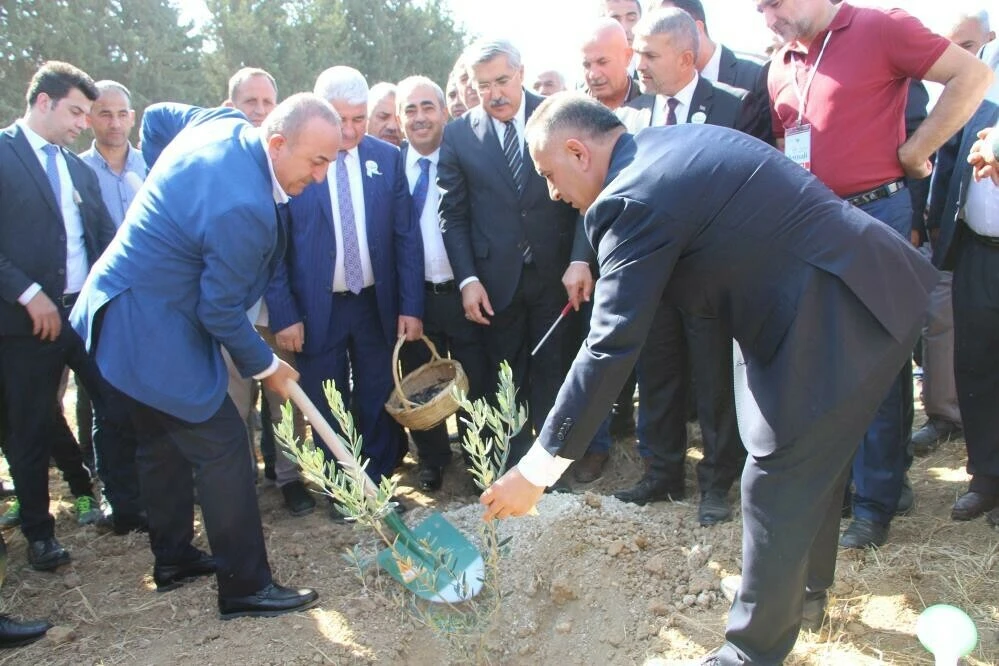 Dışişleri Bakanı Mevlüt Çavuşoğlu: Barış istememiz savaşı bilmediğimiz anlamına gelmez