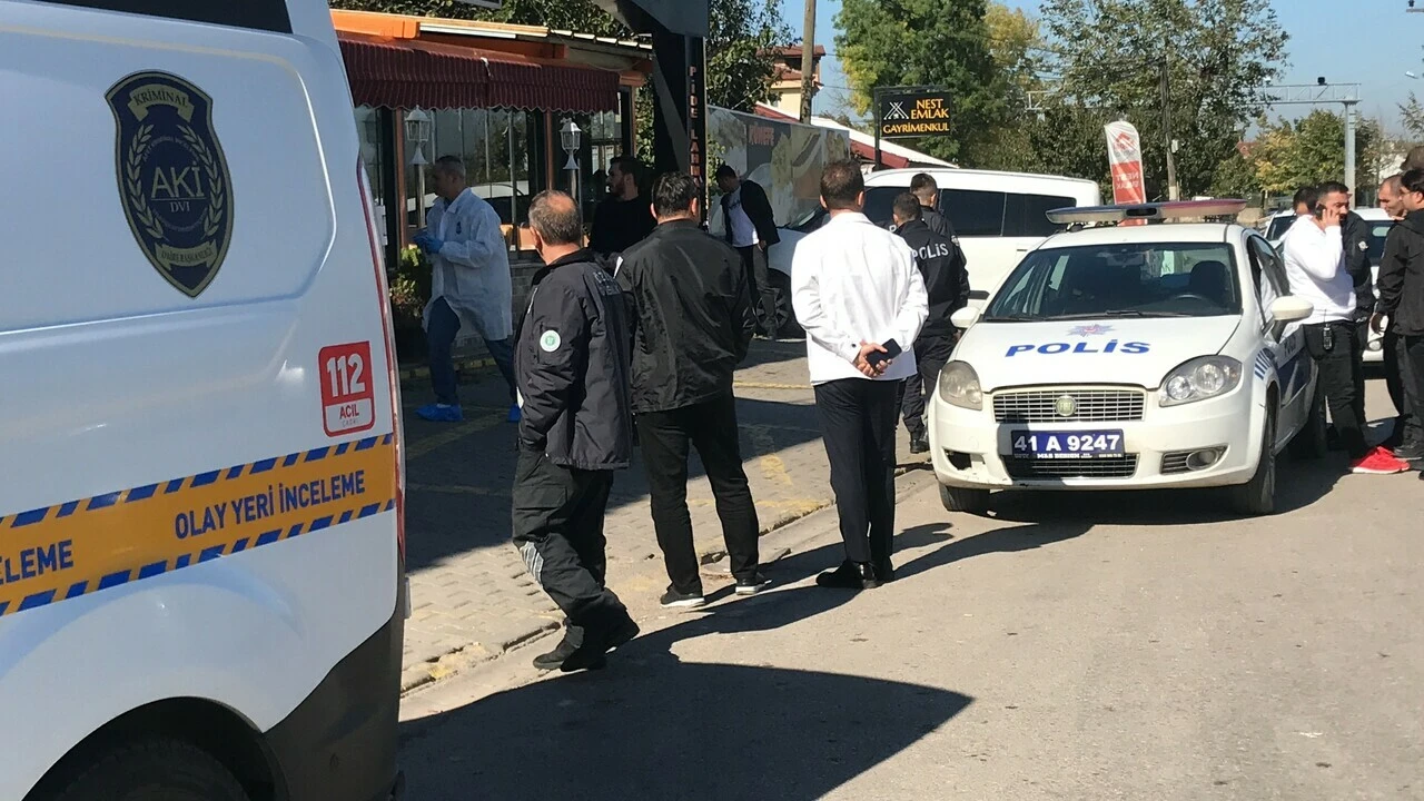 Kocaeli'de AK Partili Meclis üyesi Recep Ubay'a silahlı saldırı
