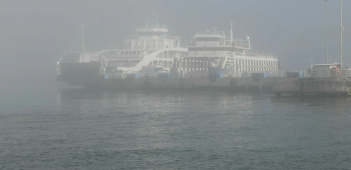 Çanakkale Boğazı gemi geçişlerine yeniden açıldı