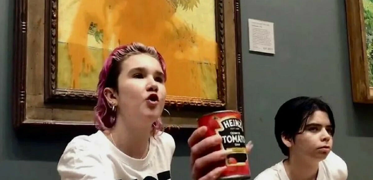 İklim aktivistlerinin son durağı Madame Tussads Müzesi! Kral Charles'ın heykeline pastalı saldırı