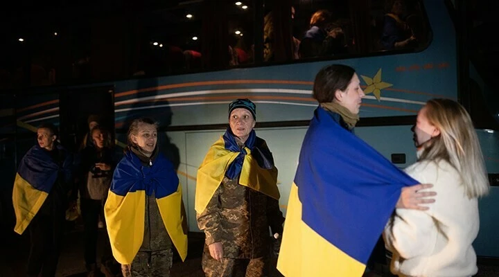 Rus esaretinden kurtulan Ukraynalı kadın asker korkunç işkenceleri anlattı! Kan dondurucu