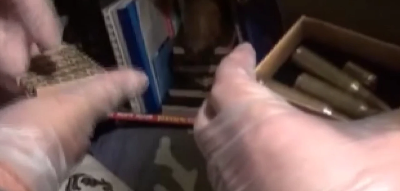 TTB Başkanı Fincancı'nın evinden kalaşnikof ve tabancı mermisi ile örgütsel el kitabı çıktı