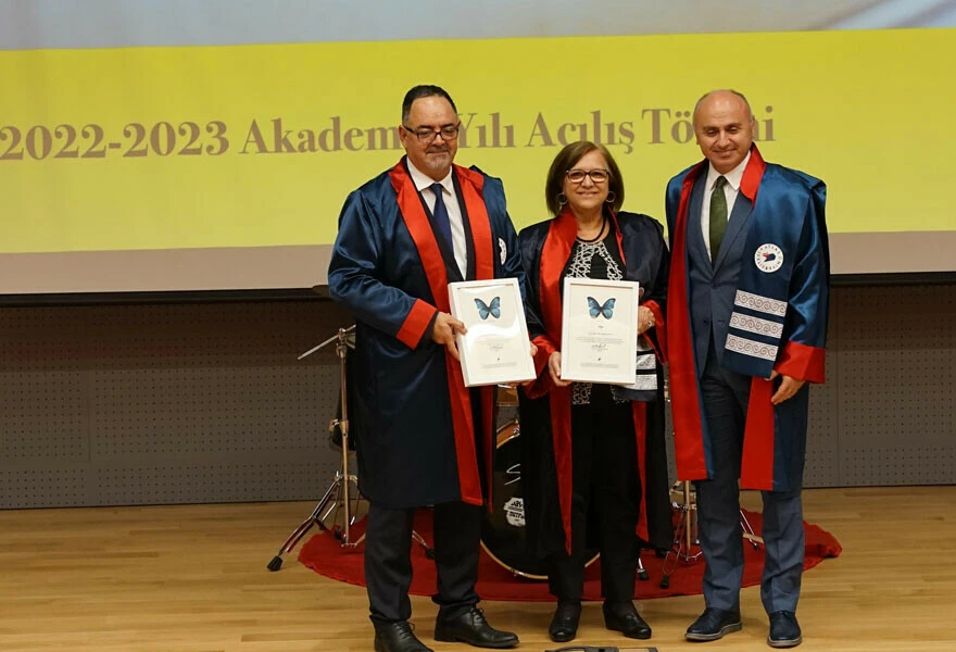 'Sadece mezun değil, dünyaya değer katacak öğrenciler yetiştiriyoruz'