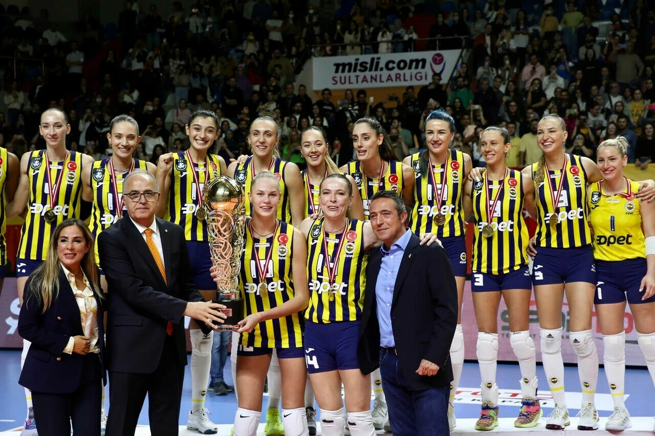 Ali Koç'tan protestolara sert tepki: "Olacak iş değil, hayretler içindeyim!"