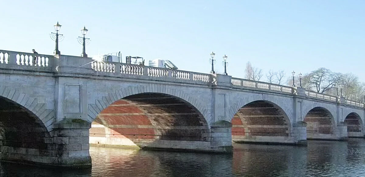 Acı olay! Kız arkadaşı ile görüntülü konuşurken nehre düşüp öldü