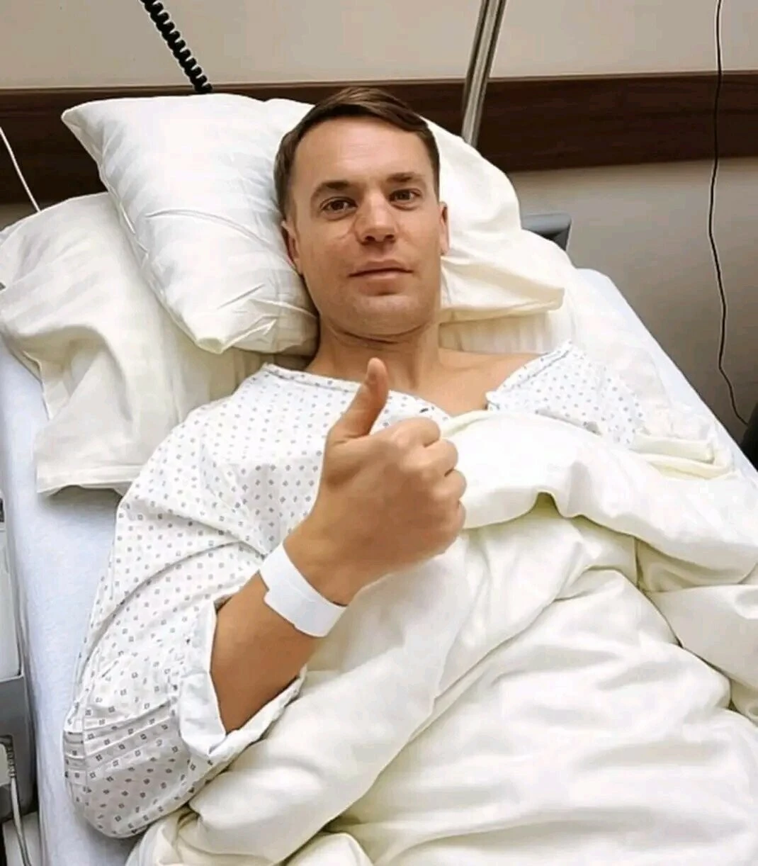 Ünlü kaleci Manuel Neuer cilt kanserine yakalandığını duyurdu: Üç kez ameliyat geçirdi