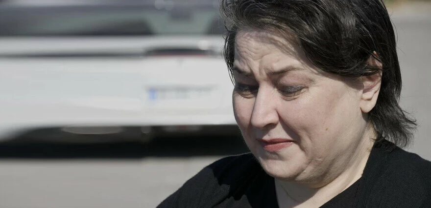 Fıtık ameliyatı sonucu yatalak kaldı! Altı yıl sonra denizi gördü, gözyaşlarını tutamadı