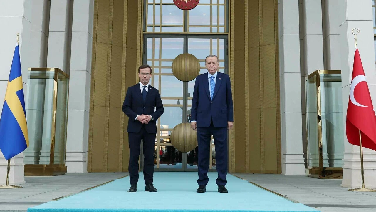 Son dakika! Basın toplantısında Erdoğan uyardı, İsveç Başbakanı söz verdi: Taahhütlerimize uyacağız