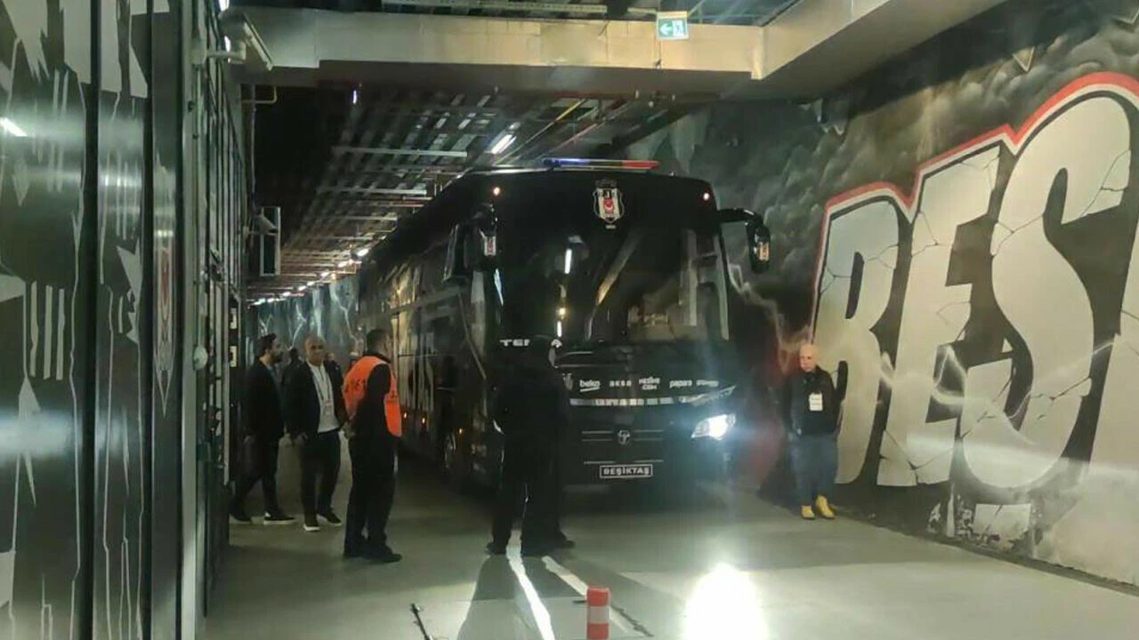 Beşiktaş stadında taziye mesajı