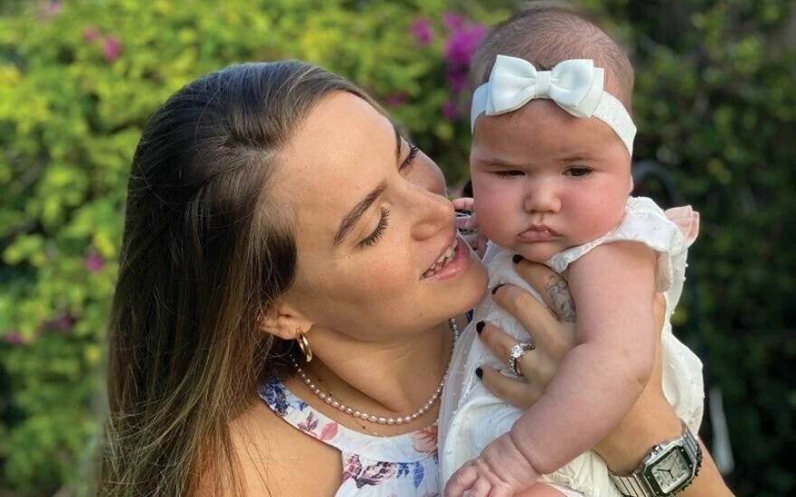 Ceyda Ateş’ten ikinci bebek müjdesi: Talia, kardeşi ile büyüsün istiyoruz