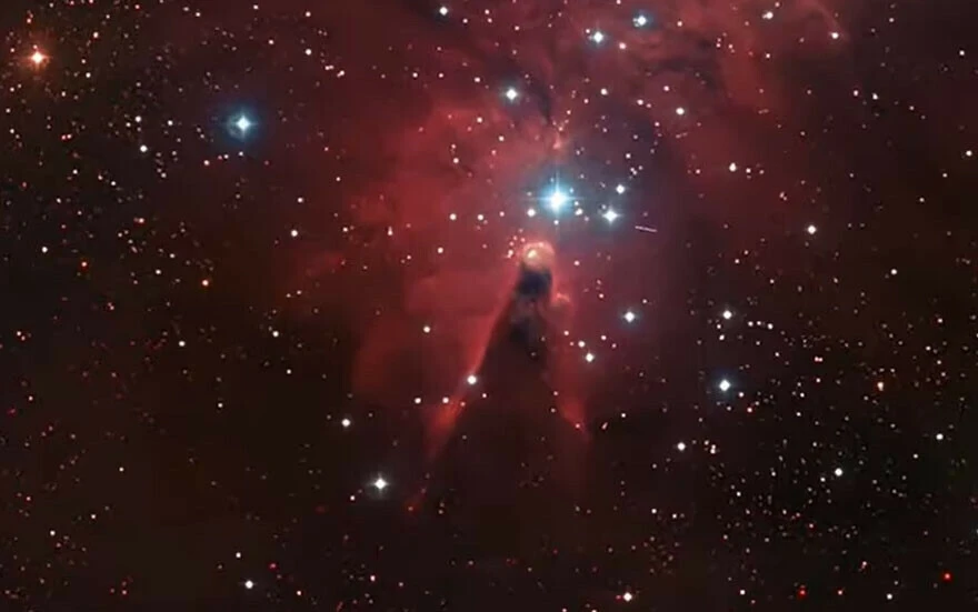 Dünya'dan 2.500 ışıkyılı uzaklıkta: Koni Nebulası'nın ihtişamlı görüntüsü paylaşıldı!