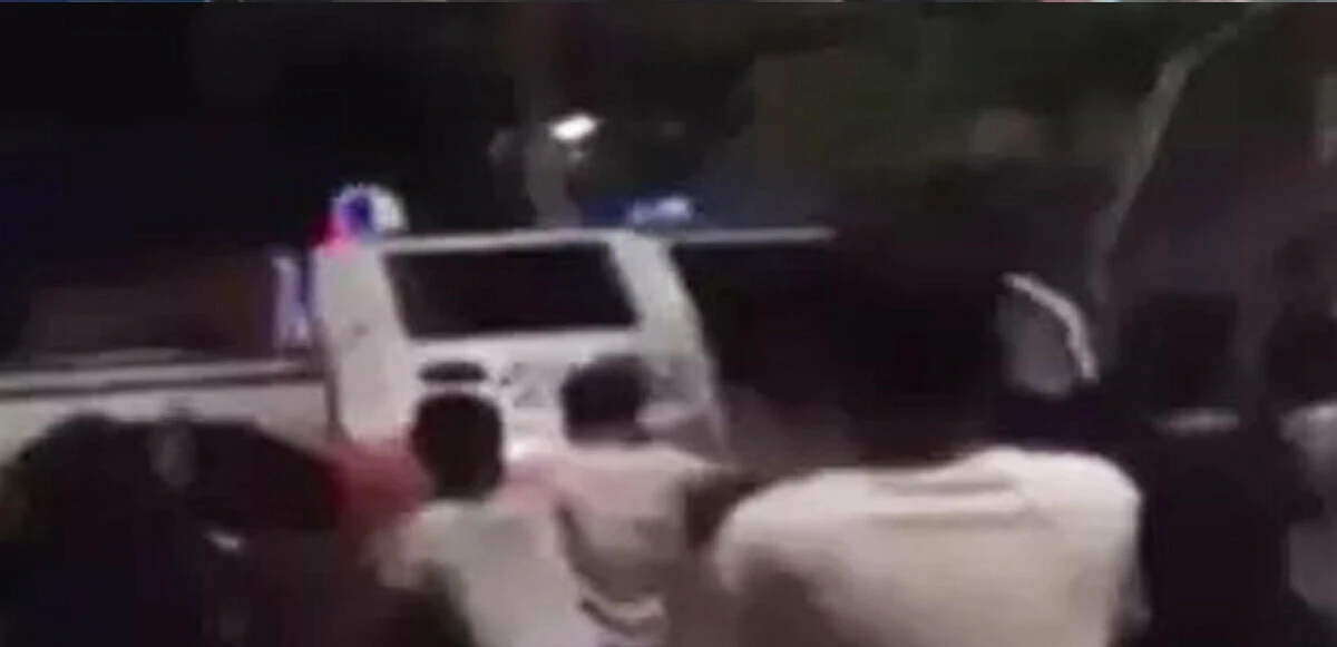 Çin'de 'Sıfır Covid politikası' protestoları, ortalığı birbirine kattılar