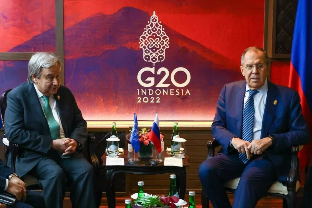 Rus bakan Lavrov'dan Zelenskiy'nin taleplerine cevap: Gerçekçi değil
