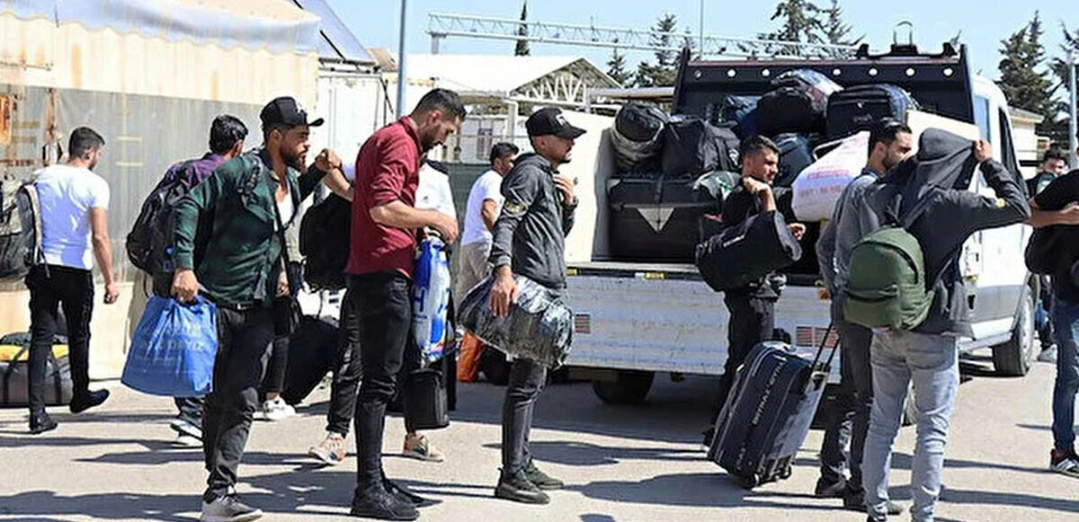 Göç İdaresi Başkanlığı'ndan 'Göçmenler sokağa salındı' iddiasına yalanlama