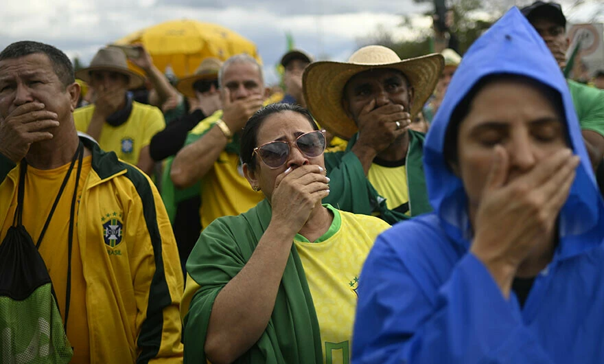 Brezilya’da Jair Bolsonaro taraftarları darbe çağrısını yineledi: Binlerce kişi sokağa indi
