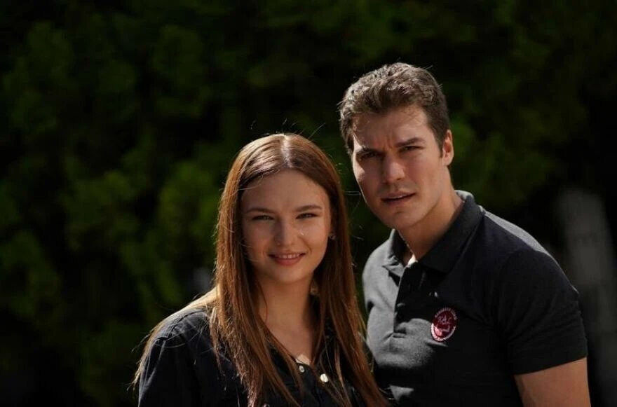 Gelsin Hayat Bildiği Gibi dizisi konusu nedir, oyuncuları kimler? Gelsin Hayat Bildiği Gibi nerede çekiliyor?