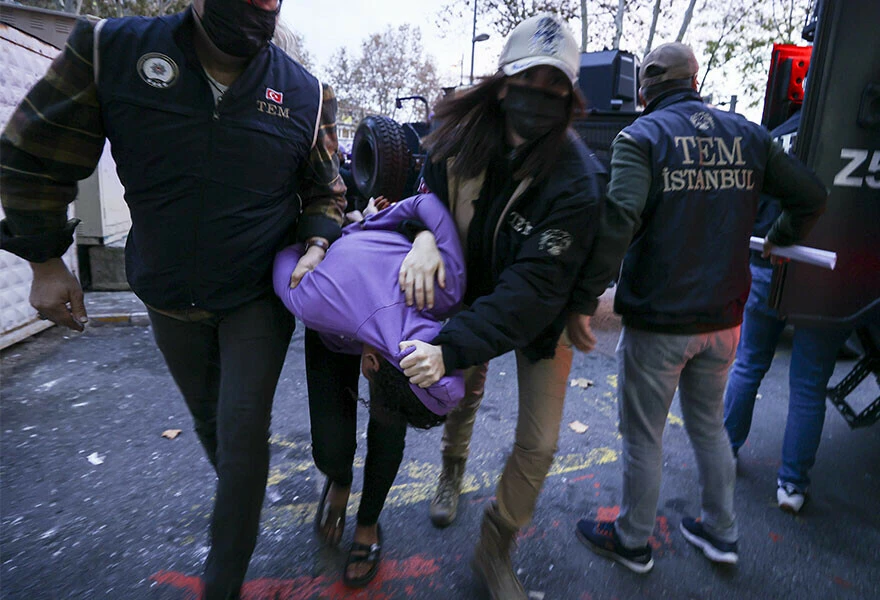 Taksim bombacısı Ahlam Albashır'ın yeni görüntüsü: Saldırıdan günler önce keşif yapmış! Dikkat çeken gül ayrıntısı...