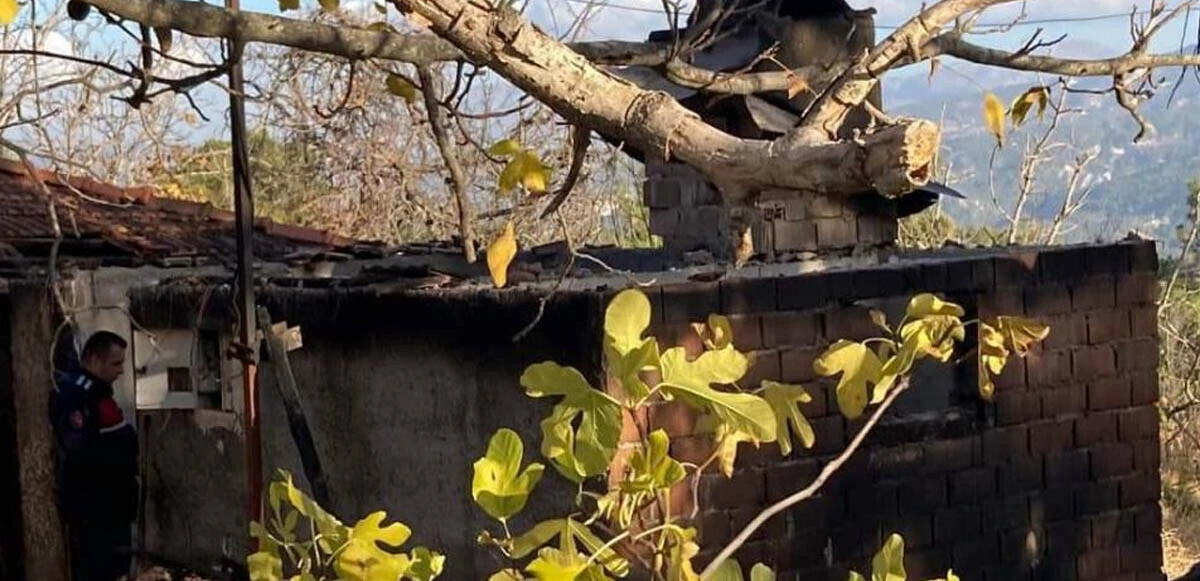 Yaşlı kadının feci ölümü! Alevlerin arasında can verdi