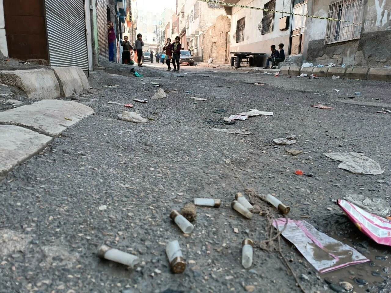 Gaziantep'te husumetli aileler kavga etti, arada kalan 3 çocuk tüfekle vuruldu