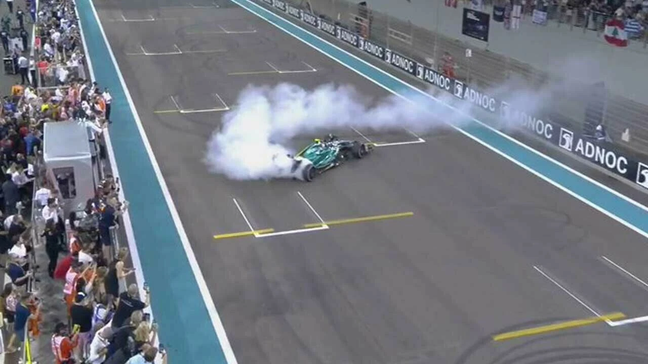 Sebastian Vettel'in F1'deki son yarışı Abu Dabi Grand Prix'sini Max Verstappen kazandı