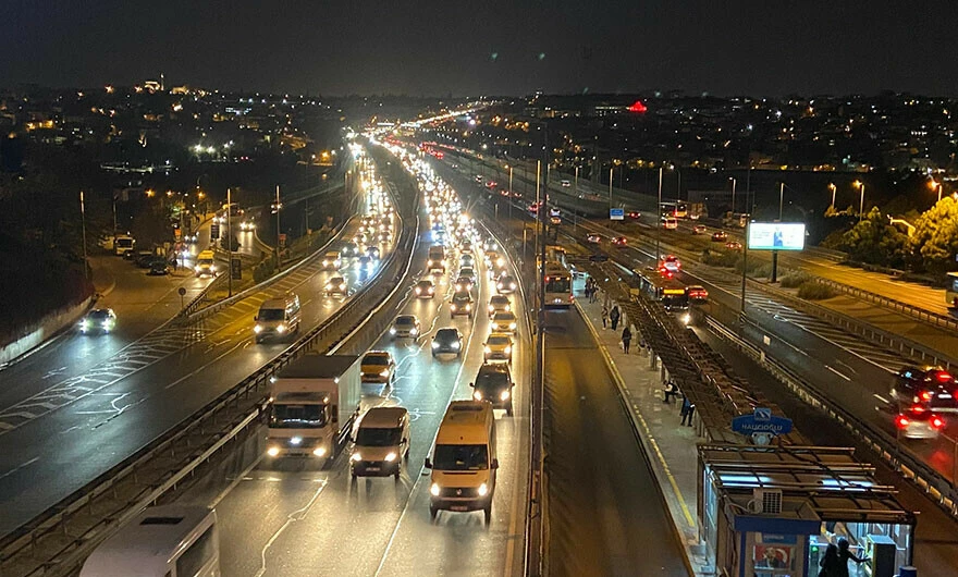Ara tatil bitti: 19 milyon öğrenci ders başında