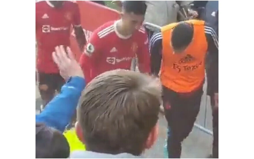 Cristiano Ronaldo'ya iki maç men ve para cezası!