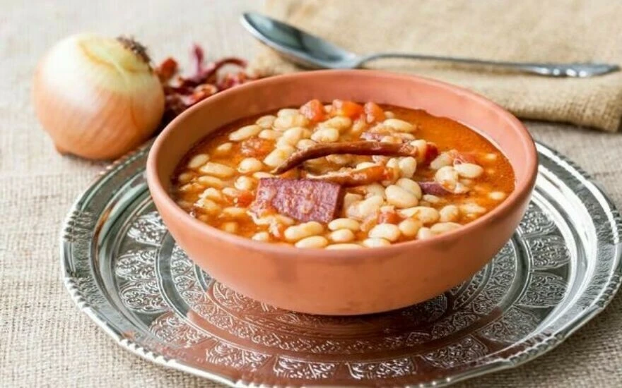 Haftada 2 tabak yemek baş ağrısının kökünü kurutuyor, bağırsaklarınızı motor gibi çalıştırıyor!