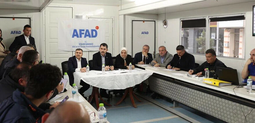 Bakan Kurum, Düzce’de incelemelerde bulundu: 321 binamızda hasar tespiti yaptık, 5 bina ağır hasarlı