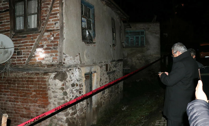 Bakan Soylu’nun deprem sonrası açıkladığı Zonguldak'taki evde yaşayan 5 kişilik aile misafirhaneye alındı