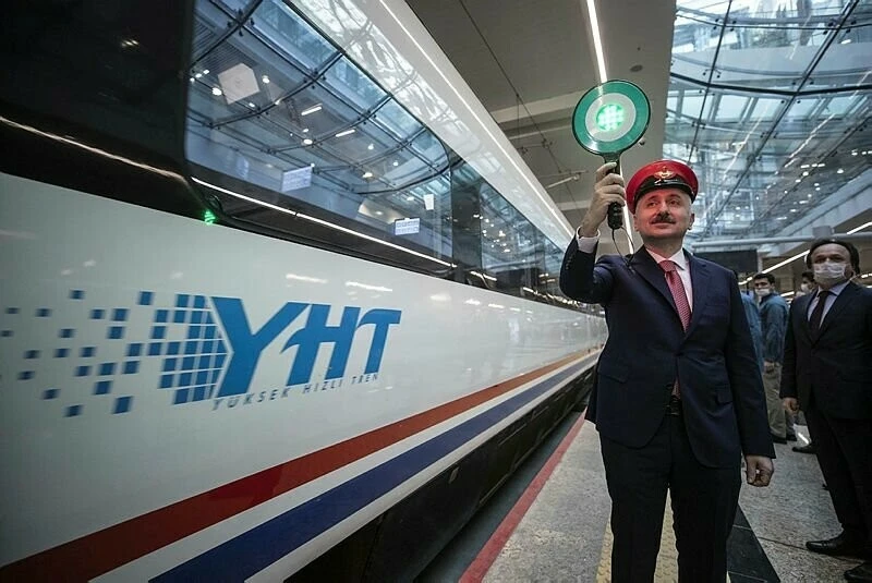 Uçakla yarışacak hızlı tren! Ankara-İstanbul arasını 80 dakikaya düşürecek yeni hat yolda