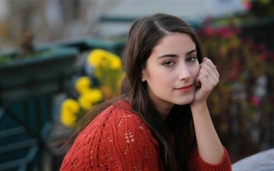 Hamileliğiyle ilgili konuşan Hazal Kaya’dan samimi itiraf: Derdim kilo vermek değil