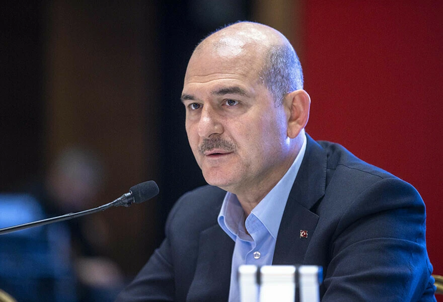 Son dakika! Bakan Soylu kırmızı dosyayı açtı: 74 belediyeye terör soruşturması