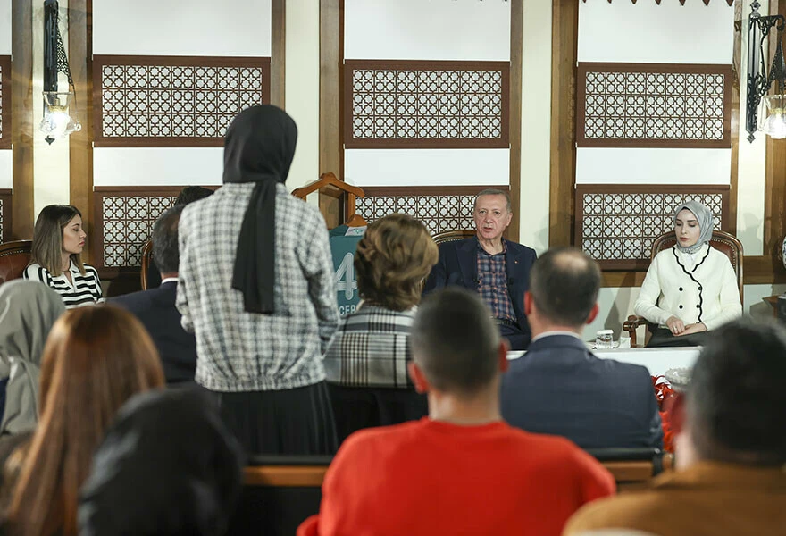 Cumhurbaşkanı Erdoğan'dan Mısır ve Suriye mesajı: Siyasette küslük olmaz