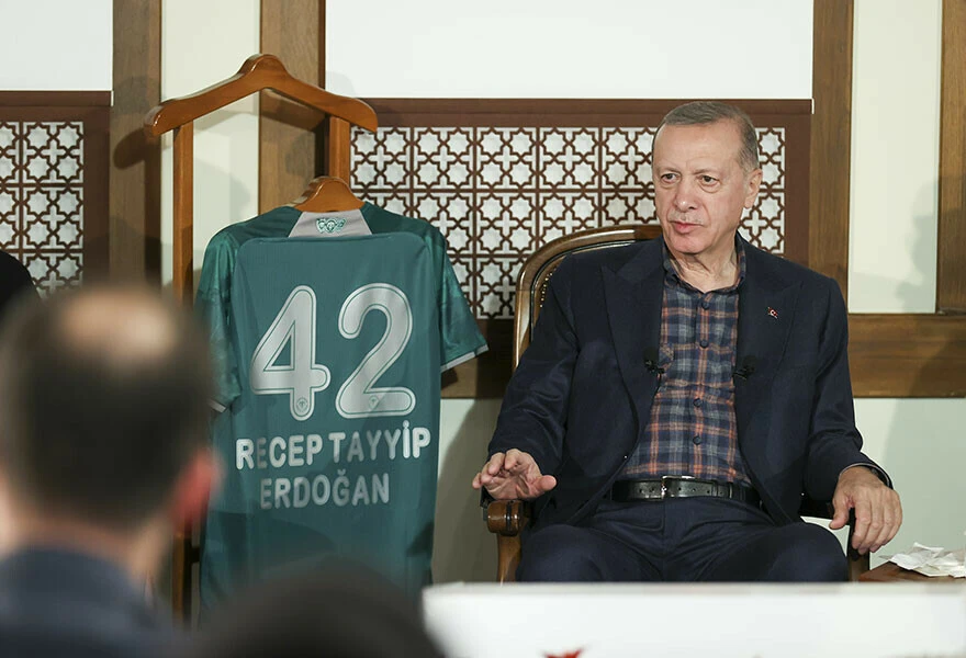 Cumhurbaşkanı Erdoğan'dan Mısır ve Suriye mesajı: Siyasette küslük olmaz