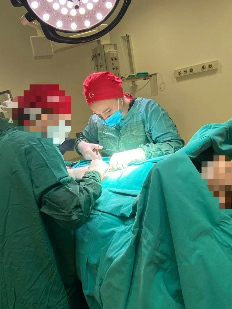 Ameliyata girdi, dikiş attı... Çerkezköy'deki sahte doktor Ayşe Özkiraz'ın 'yok artık' dedirten ifadesi