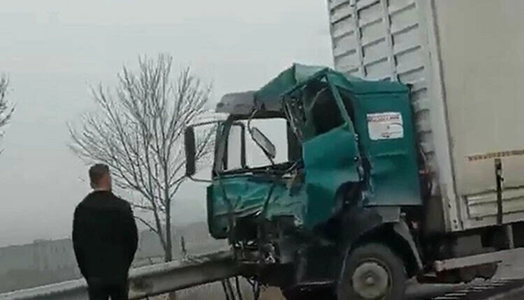 Bursa-İzmir yolunda sis zincirleme kazaya neden oldu!