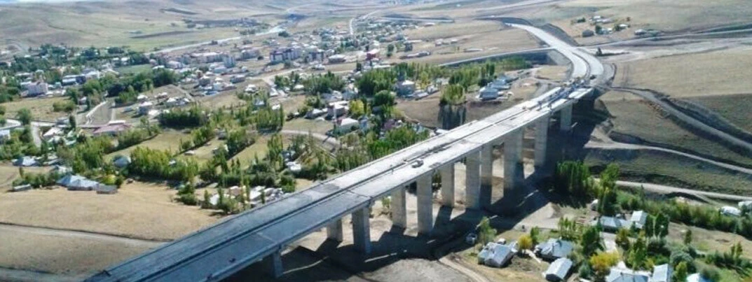 Son dakika! Tarihi proje Ağrı-Patnos yolu Cumhurbaşkanı Erdoğan’ın katılımıyla açıldı: 1 saatlik yol 35 dakikaya indi