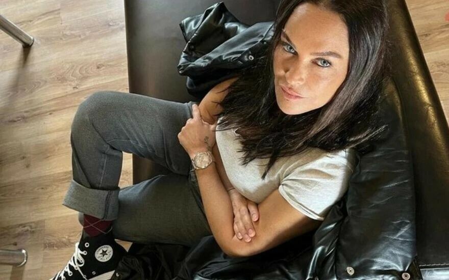 Hülya Avşar’ın kolundaki milyonluk <a href=