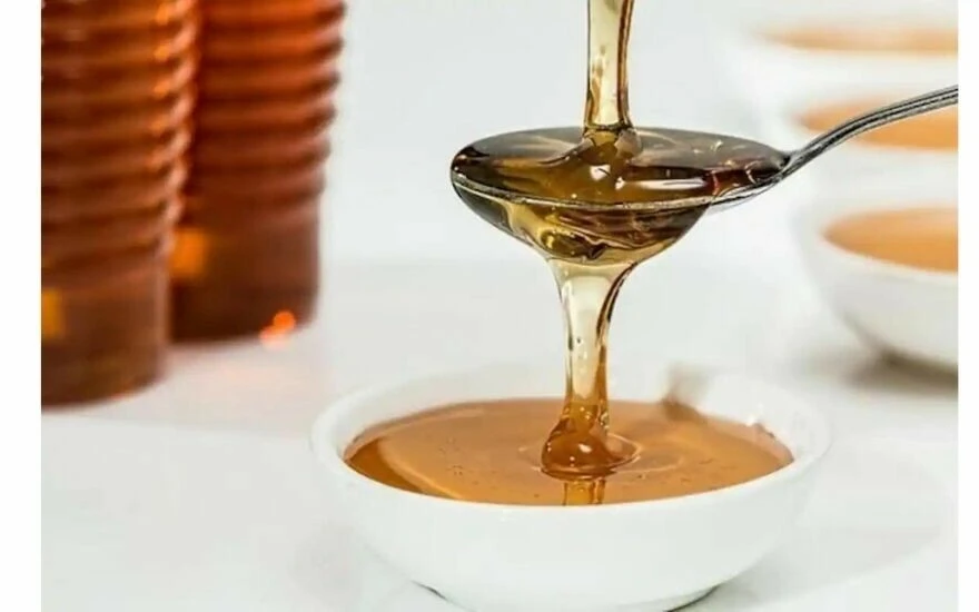 Bir kaşığı ile şifa dağıtan besin: öksürüğü anında kesiyor, astımı, bronşiti tedavi ediyor!