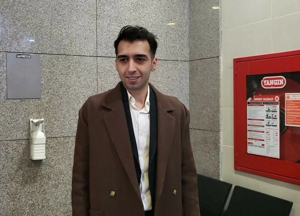 Öykü Uslu’yu darp ettiği iddia edilen şarkıcı Çağatay Akman hakim karşısında!