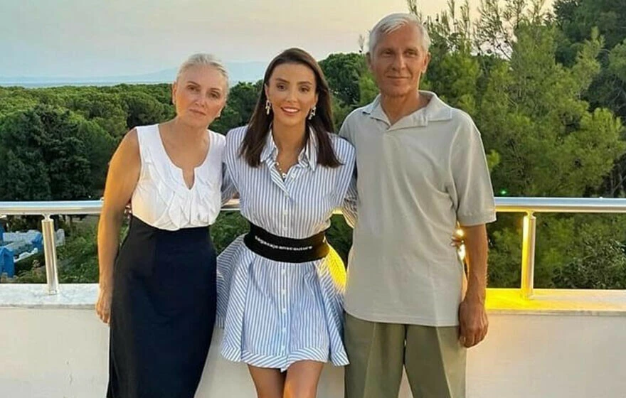 Özge Ulusoy’un babası Haydar Ulusoy trafik kazasında hayatını kaybetti!