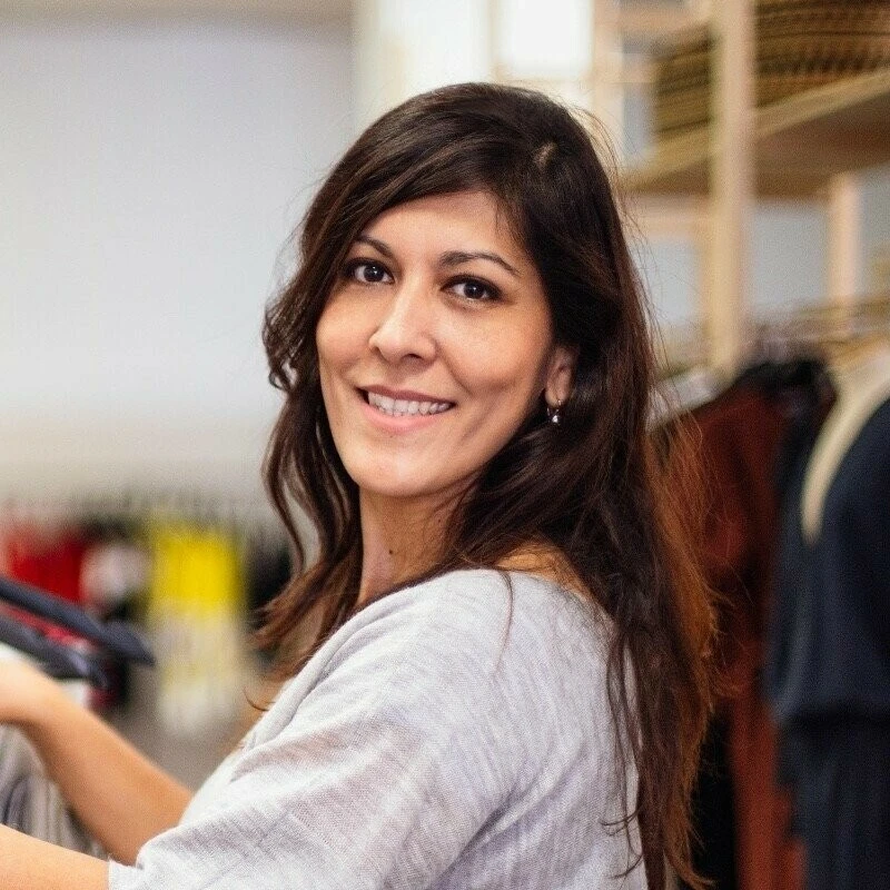 Hollandalı iş insanı Afrikalı öğrenci çıktı:  Tinder'a giren Belçikalı profesör, sanal aşkına milyonlarını kaptırdı