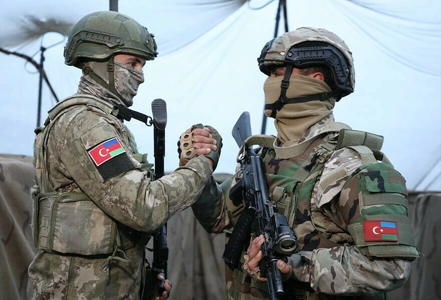 Cumhurbaşkanı Erdoğan Azerbaycan'daki ''Kardeş Yumruğu' tatbikatına mesaj yolladı: Dosta güven, düşmana korku verdiniz