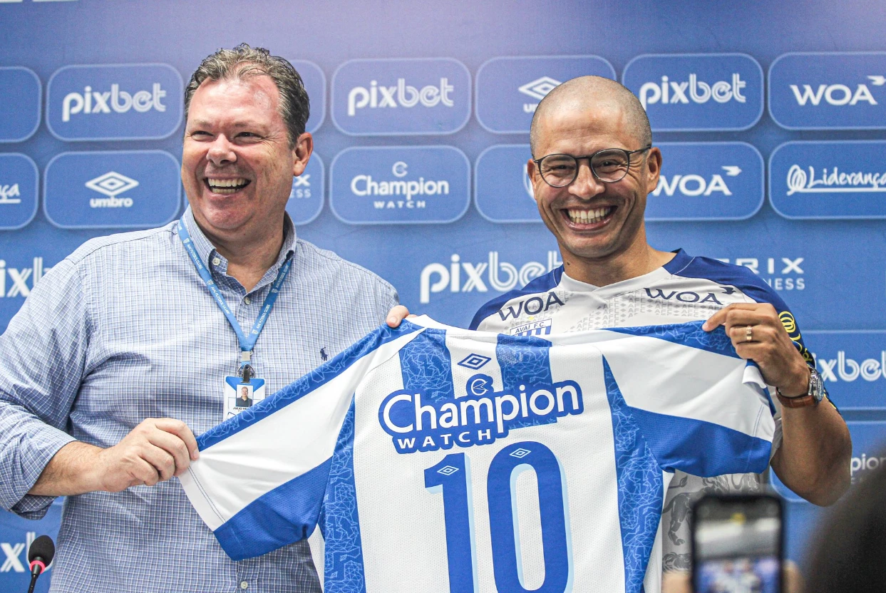 Fenerbahçe efsanesi Alex de Souza'nın yeni adresi belli oldu