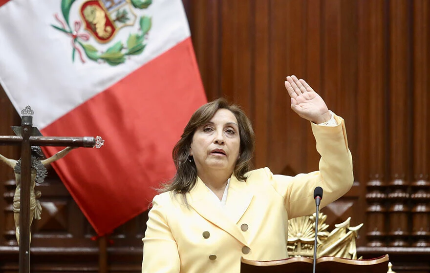 Peru’da siyasi kriz patlak verdi: Kongreyi fesheden Castillo gözaltında, yeni devlet başkanı Boluarte oldu