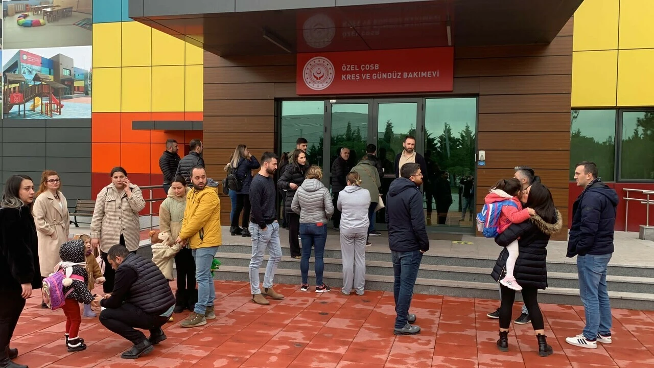 Kreşte şiddet skandalı: Küçük kızın tek cümlesiyle ortaya çıktı