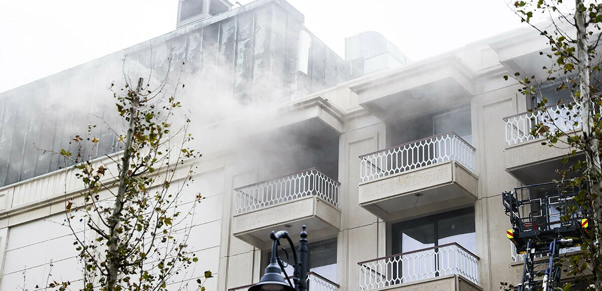 Son dakika! Çırağan Sarayı'nın otel bölümünde korkutan yangın