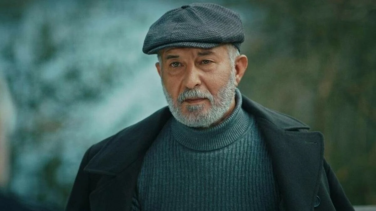 EDHO'nun yıldızı Ali Sürmeli annesinin neden intihar ettiğini açıkladı! Sır perdesi ortadan kalktı