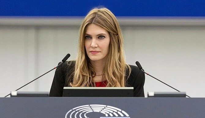 Suçüstü yapıldı! Avrupa Parlamentosu Başkan Yardımcısı '<a href=